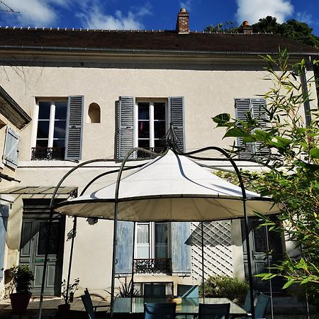 Hotel La Chasse Royale Plailly Esterno foto