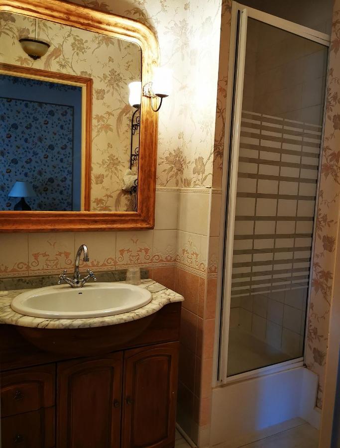 Hotel La Chasse Royale Plailly Esterno foto