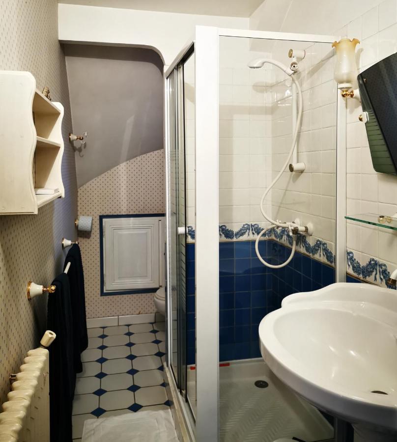 Hotel La Chasse Royale Plailly Esterno foto