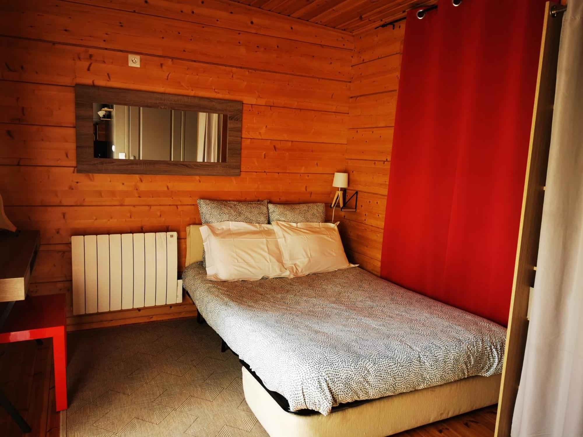 Hotel La Chasse Royale Plailly Esterno foto
