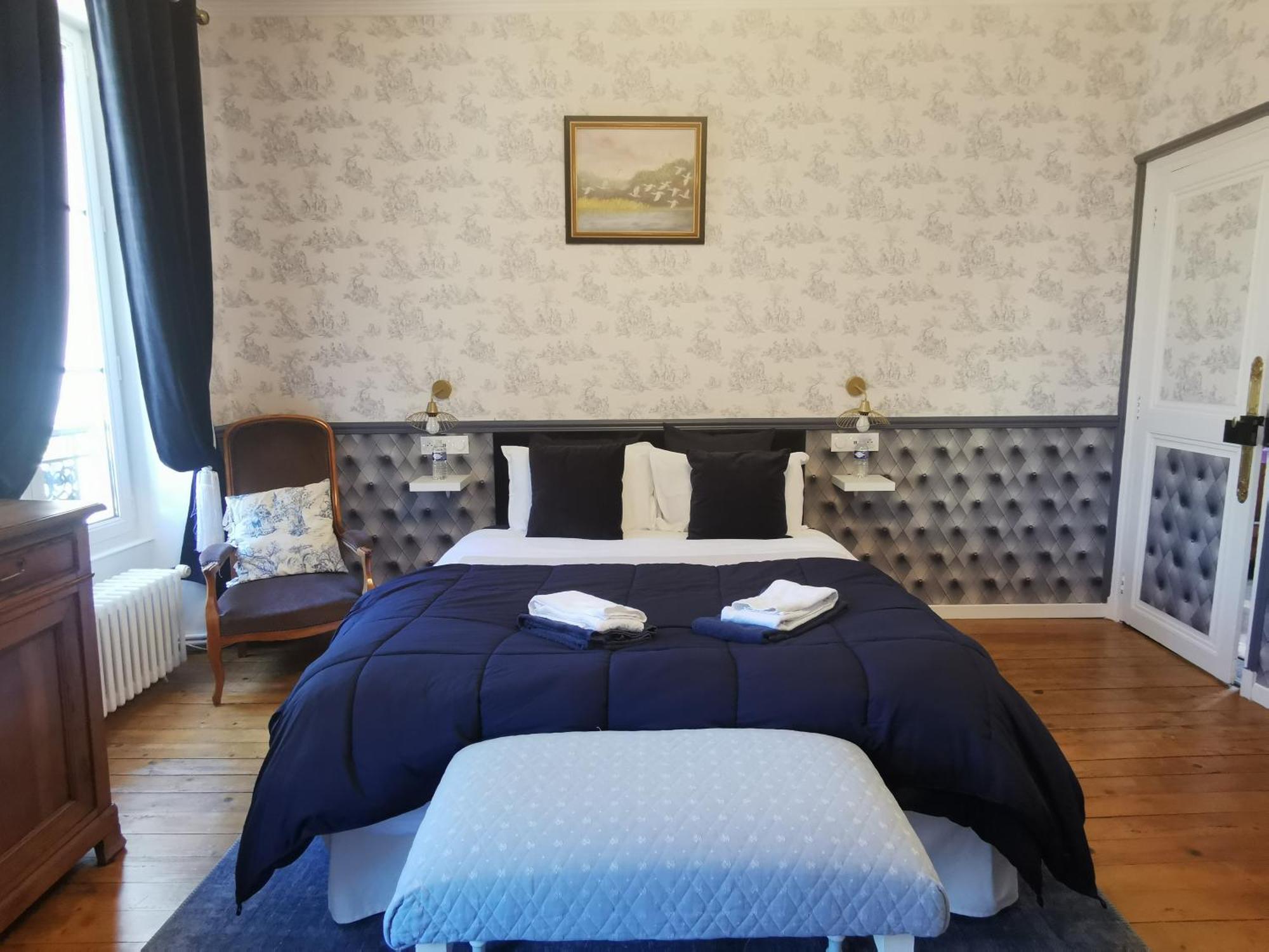Hotel La Chasse Royale Plailly Esterno foto